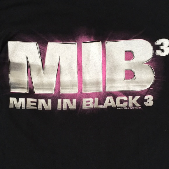 🌻5/$15-Dunkin Limited edition Men in Black shirt.  Size med. VGUC - Picture 4 of 5
